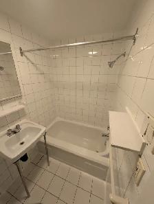 Transfer de bail/Lease transfer 1000$/mois-month - Photo 6