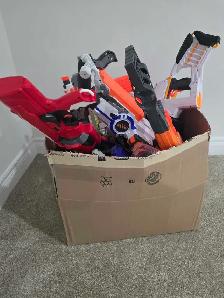 box of nerf guns - Photo 2