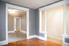 Bright, Spacious, Welcoming 4 Bedroom Home - Photo 4