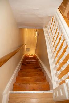 Bright, Spacious, Welcoming 4 Bedroom Home - Photo 11