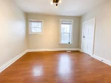 Bright, Spacious, Welcoming 4 Bedroom Home - Photo 18
