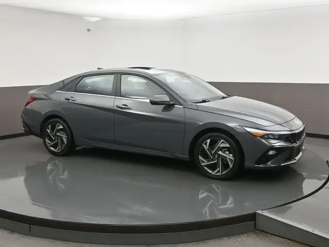 2024 Hyundai Elantra Luxury Hybrid Leather, Sunroof, Heated Seat
