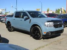 2023 Ford Maverick Lariat FX4 2.0L AWD Leather | CarPlay | Navi - Photo 4