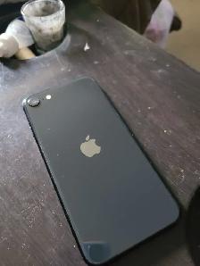 Apple iPhone SE 2nd Gen 64GB Black - Photo 2