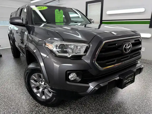 2017 Toyota Tacoma SR5