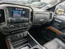 2017 Chevrolet Silverado 1500 6.2L - Photo 12