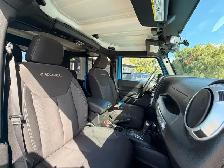 2017 JEEP WRANGLER UNLIMITED SAHARA - Photo 24