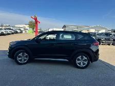 2021 Hyundai Tucson SE - Photo 8