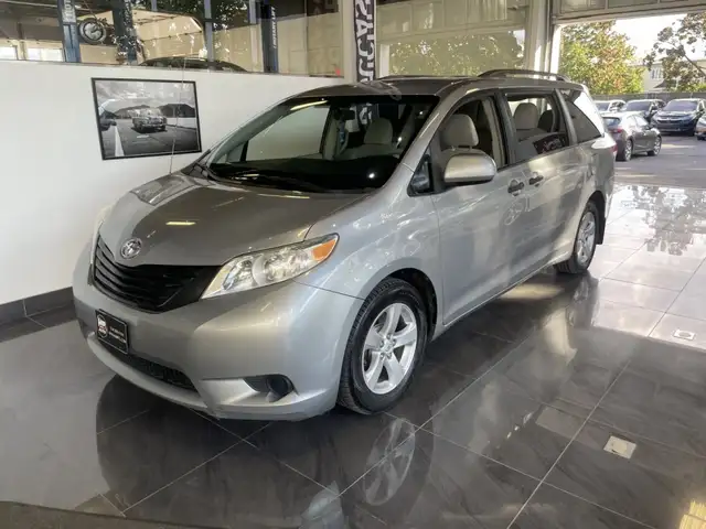 2012 Toyota Sienna CE