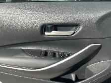 2025 Toyota Corolla SE SEDAN/NAVI APPLE CARPLAY/BACK UP CAM/SUNR - Photo 32