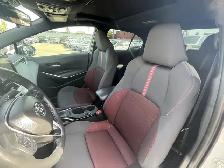 2025 Toyota Corolla SE SEDAN/NAVI APPLE CARPLAY/BACK UP CAM/SUNR - Photo 37