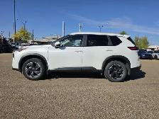 2024 Nissan Rogue SV Moonroof - Photo 3