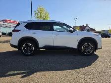 2024 Nissan Rogue SV Moonroof - Photo 8