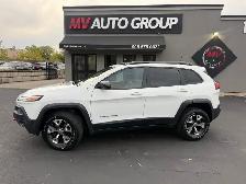 2016 Jeep Cherokee Trailhawk 4WD 4dr Trailhawk - Photo 2