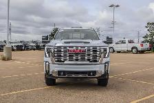 2026 GMC Sierra 3500HD Denali - Photo 3