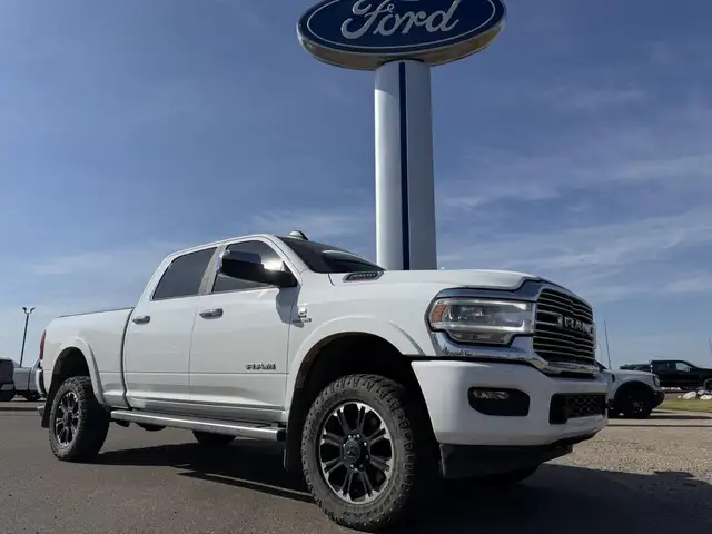 2022 RAM 3500 Laramie / LEVELED! / 6.7L DIESEL! / LOW KM!