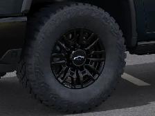 2026 Chevrolet Silverado 2500HD ZR2 - Photo 9