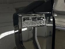2024 Ford F-150 XLT 3.5 Eco boost Center console Big screen - Photo 30