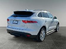 2017 Jaguar F-PACE 35t Prestige / AWD - Photo 7
