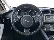 2017 Jaguar F-PACE 35t Prestige / AWD - Photo 33