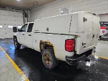 2015 Chevrolet Silverado 2500HD - Photo 3