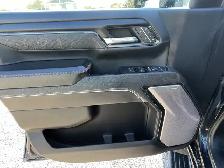 2024 GMC Sierra 2500HD AT4X - Photo 17