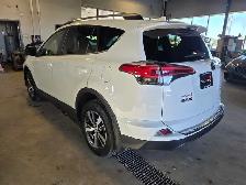 2018 Toyota RAV-4 1 Owner | 0 Accidents | New Tires - Photo 7