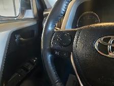 2018 Toyota RAV-4 1 Owner | 0 Accidents | New Tires - Photo 17