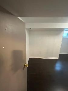 McMaster Female Student House Room for Rent (Short Term) - Photo 4