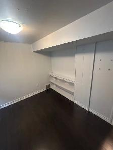 McMaster Female Student House Room for Rent (Short Term) - Photo 5