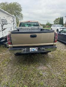 2005 Silverado 2500 HD - Photo 2