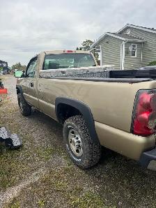 2005 Silverado 2500 HD - Photo 4