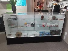 Retail glass display case