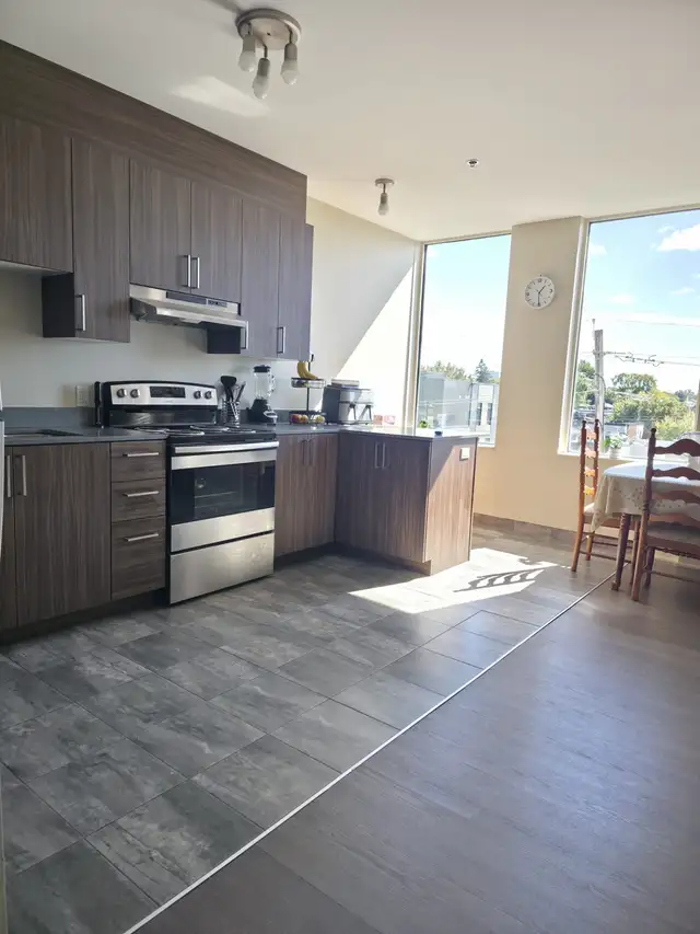 2 beds/2baths Ottawa