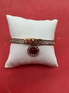 bracelet en stainless steel avec logo et pierre