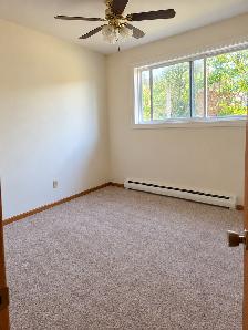 2 Bedroom Apartment - October 15th! - Photo 6