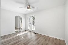 Remodelled cute n cozy 2bdrm bungalow located across Tokarz Park - Photo 6