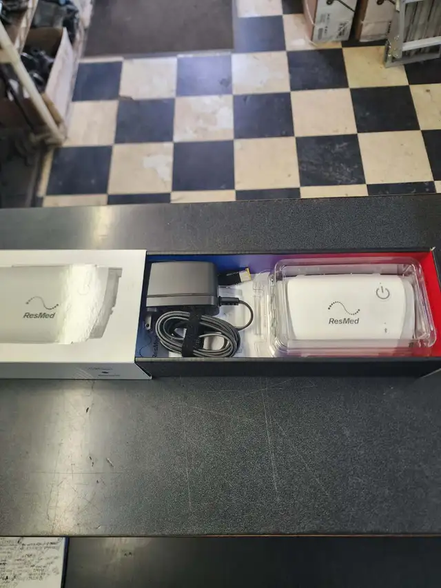 CPAP Mini travel machine.
