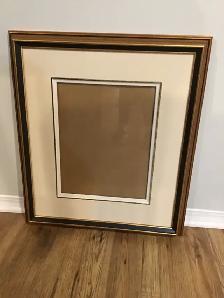 Loch & Mayberry Wood Photo Frame