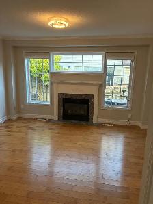Ancaster town home, great location, newly renovated, spacious
