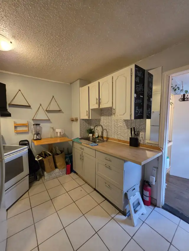 1250 bedroom apartment