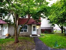 Très belle maison à louer - 53 rue de la Terrasse-Eardley - Photo 3