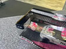 Hello Kitty Tokyo Speed 2009 Nissan GT-R - Photo 3