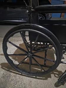 Wheelchair - Great Condition - Photo 2