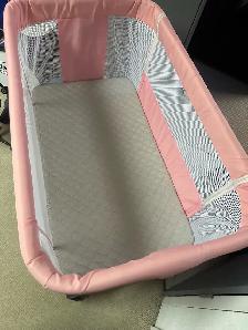 crib/basinet - Photo 2