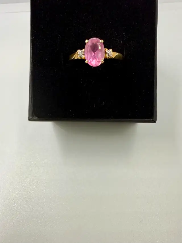 Women's 10K Gold Ring w Pink Topaz & Small Diamonds~Size 7