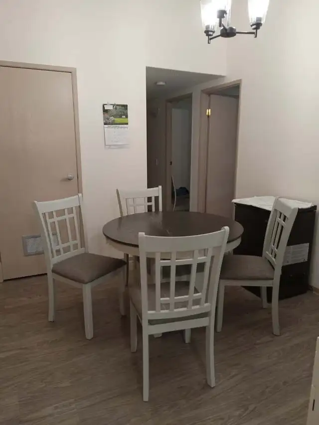 Kitchen table and chairs for sale