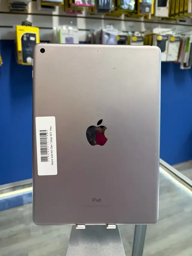 iPad 6th Gen 128gb (Store Warranty)