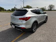 2013 Hyundai Santa Fe Only 143,000kms - Photo 4