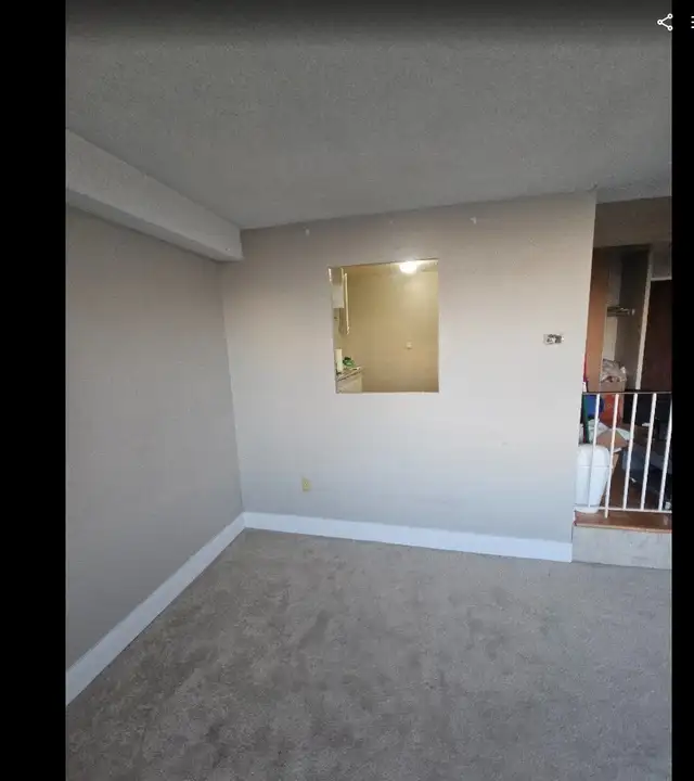 SHORT-TERM SUBLEASE – APT 1 1 – $700/MONTH – WARDEN & FINCH